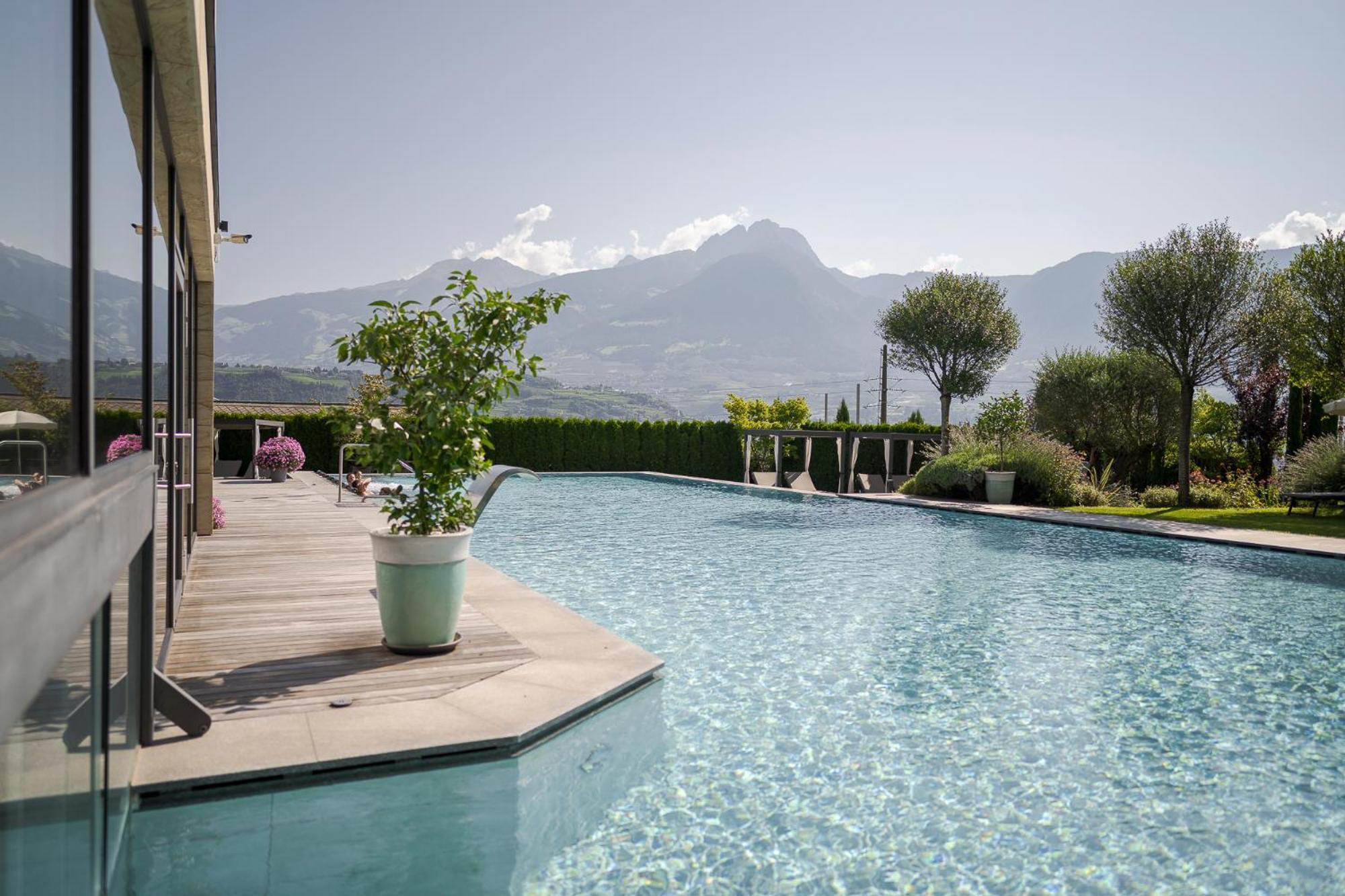 La Maiena Meran Resort Marlengo Bagian luar foto